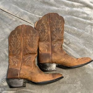 Heritage ariat boot
